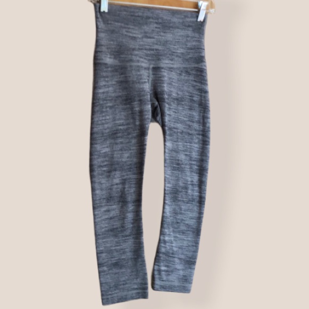Lululemon space dye gray cropped leggings size 4 - Picture 1 of 5